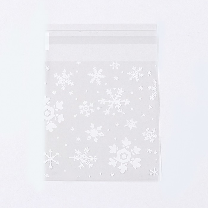 Пакет подарочный новогодний БОПП с липкой лентой, «Снежинки», 10×10+3 см